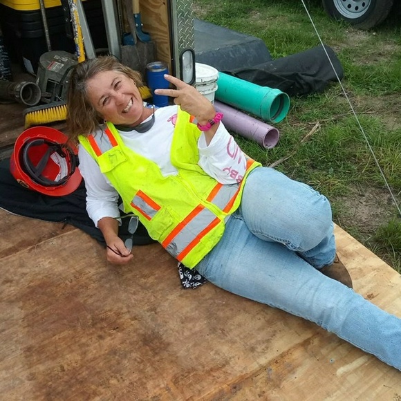 Meet your Posher, Robin - Picture 1 of 1